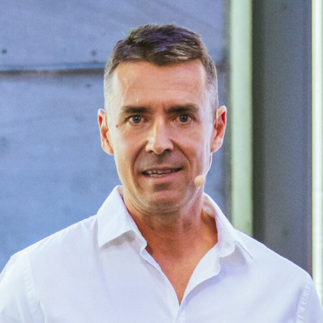 tomas-ludvik-white tomas-ludvik-white